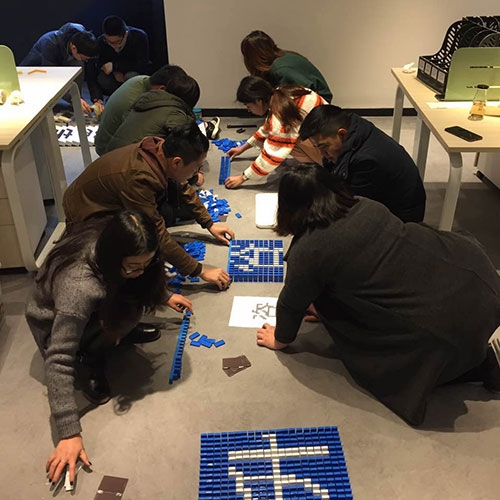 第104期｜多米诺骨牌