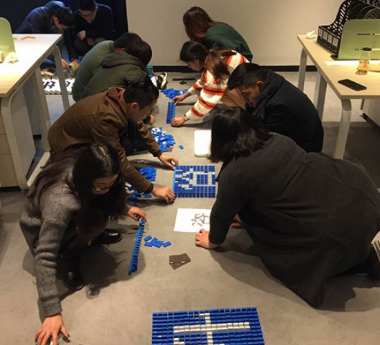 第104期｜多米诺骨牌